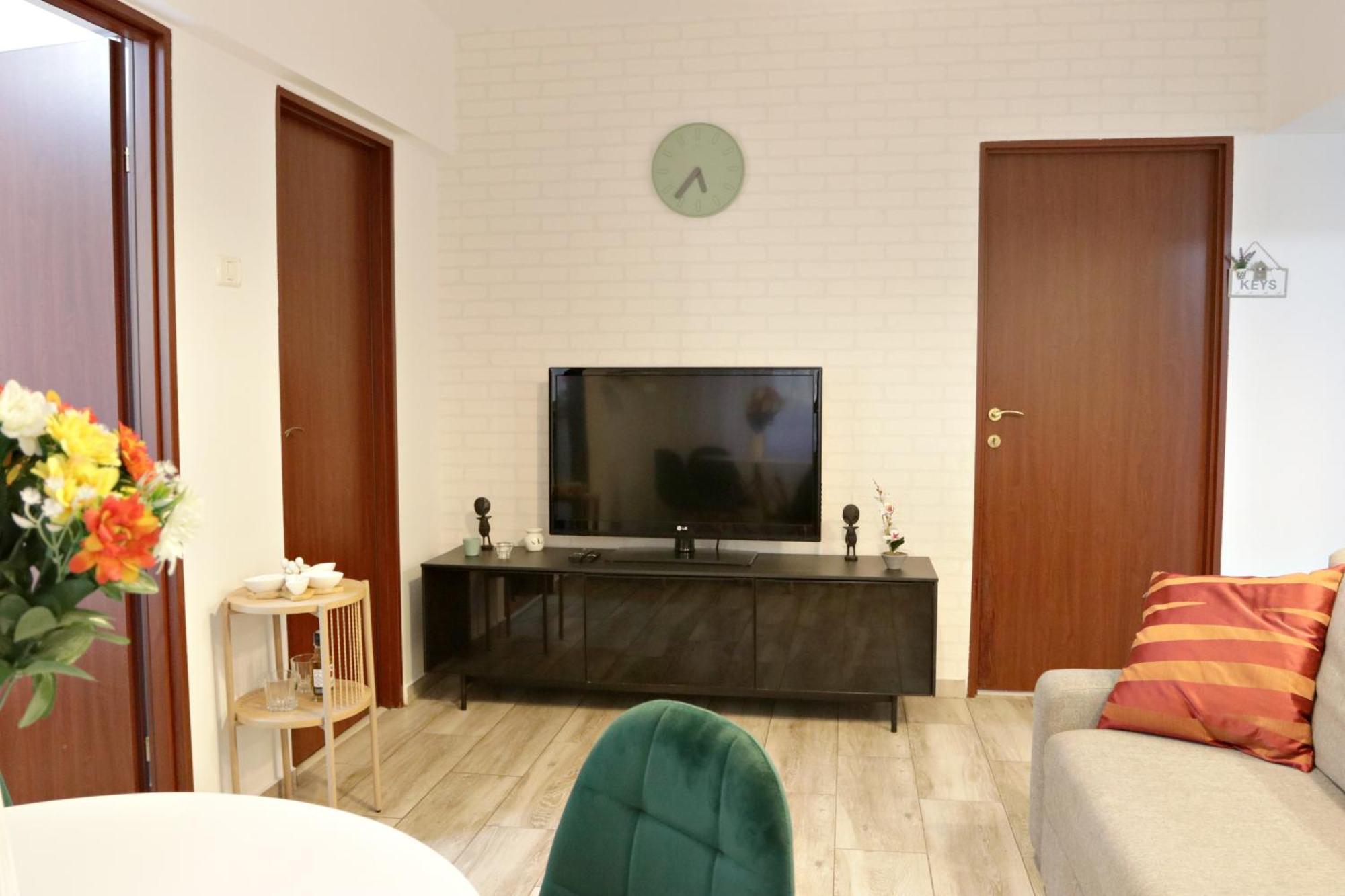 City Base I 2 Bedroom Apt Victoriei Bucharest Exterior photo